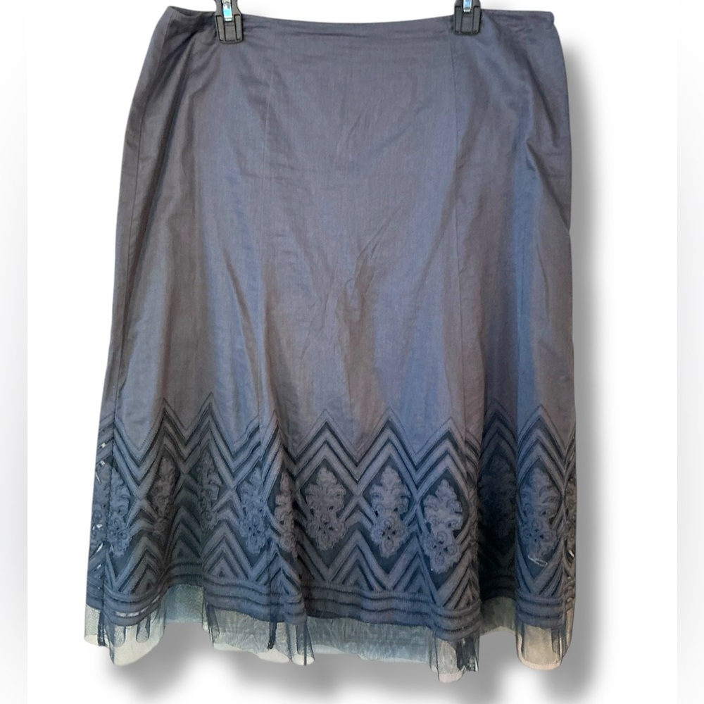 Embroidered trim skirt
